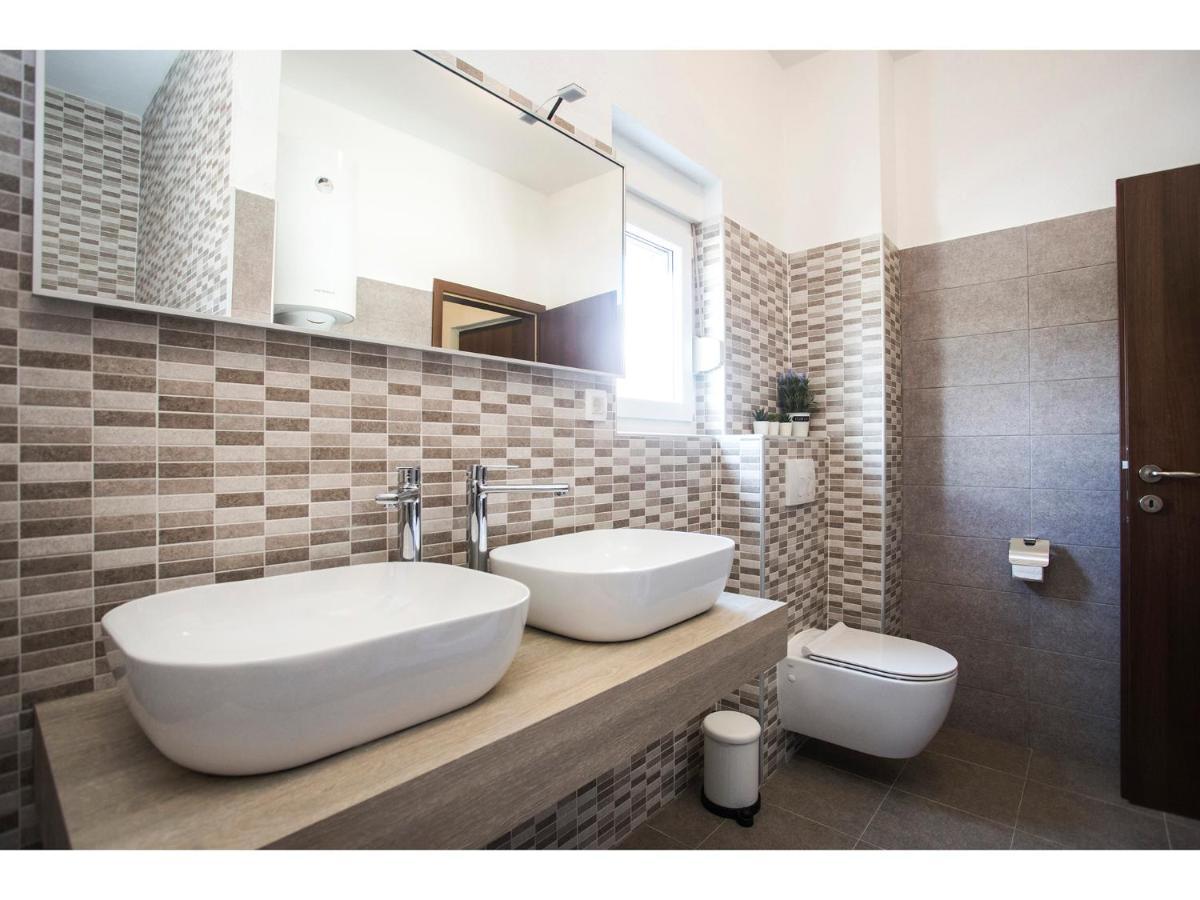 Olive Tree Apartments Сплит Экстерьер фото
