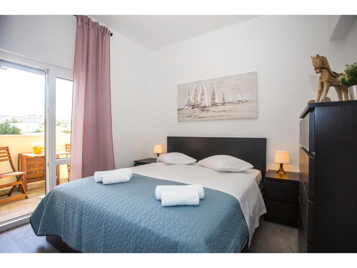 Olive Tree Apartments Сплит Экстерьер фото