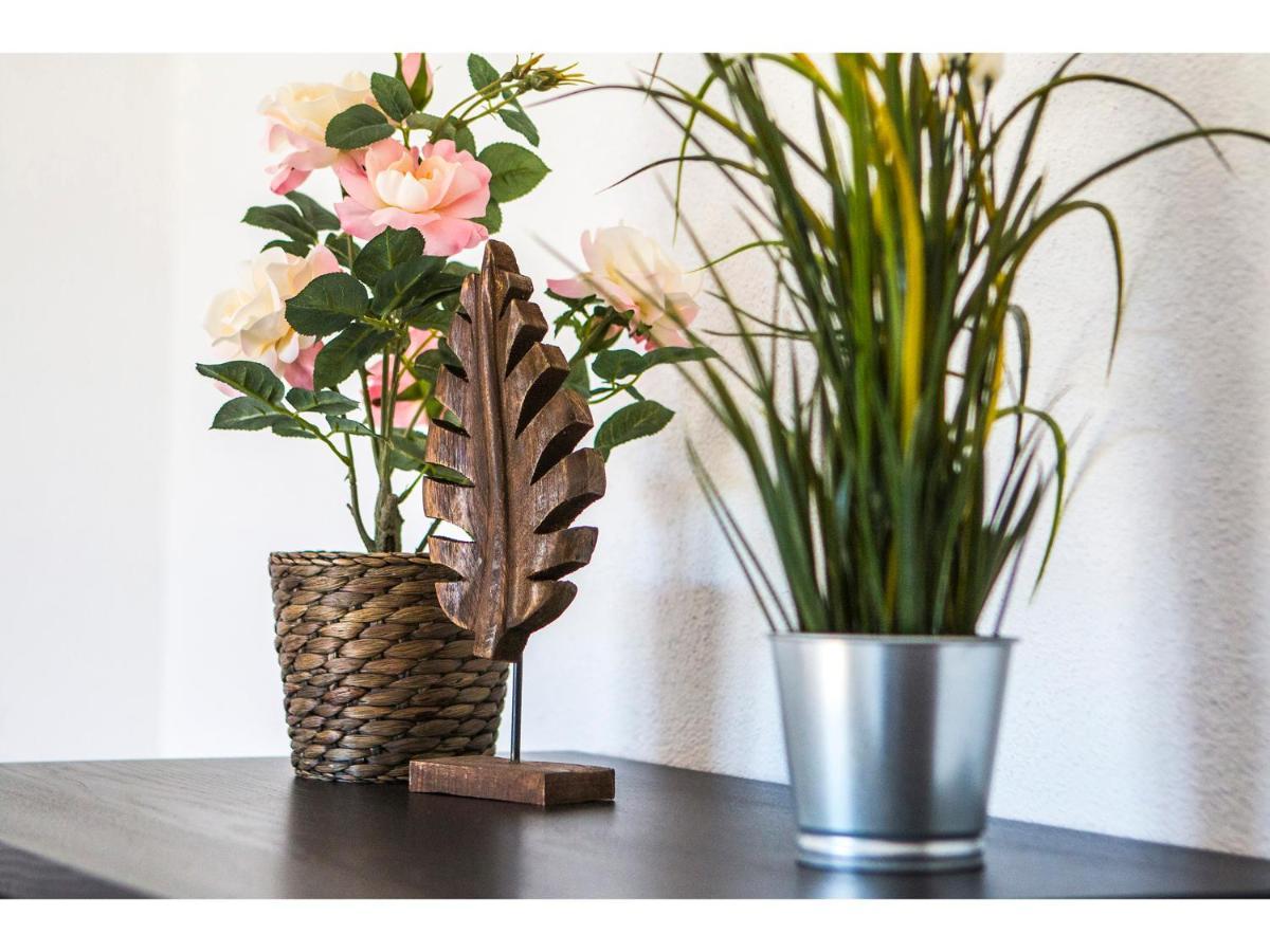 Olive Tree Apartments Сплит Экстерьер фото