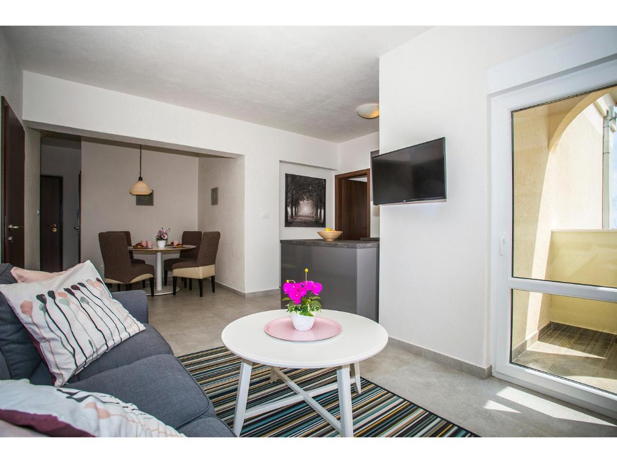 Olive Tree Apartments Сплит Экстерьер фото