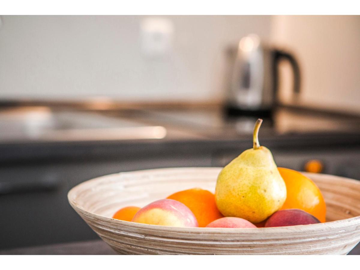 Olive Tree Apartments Сплит Экстерьер фото