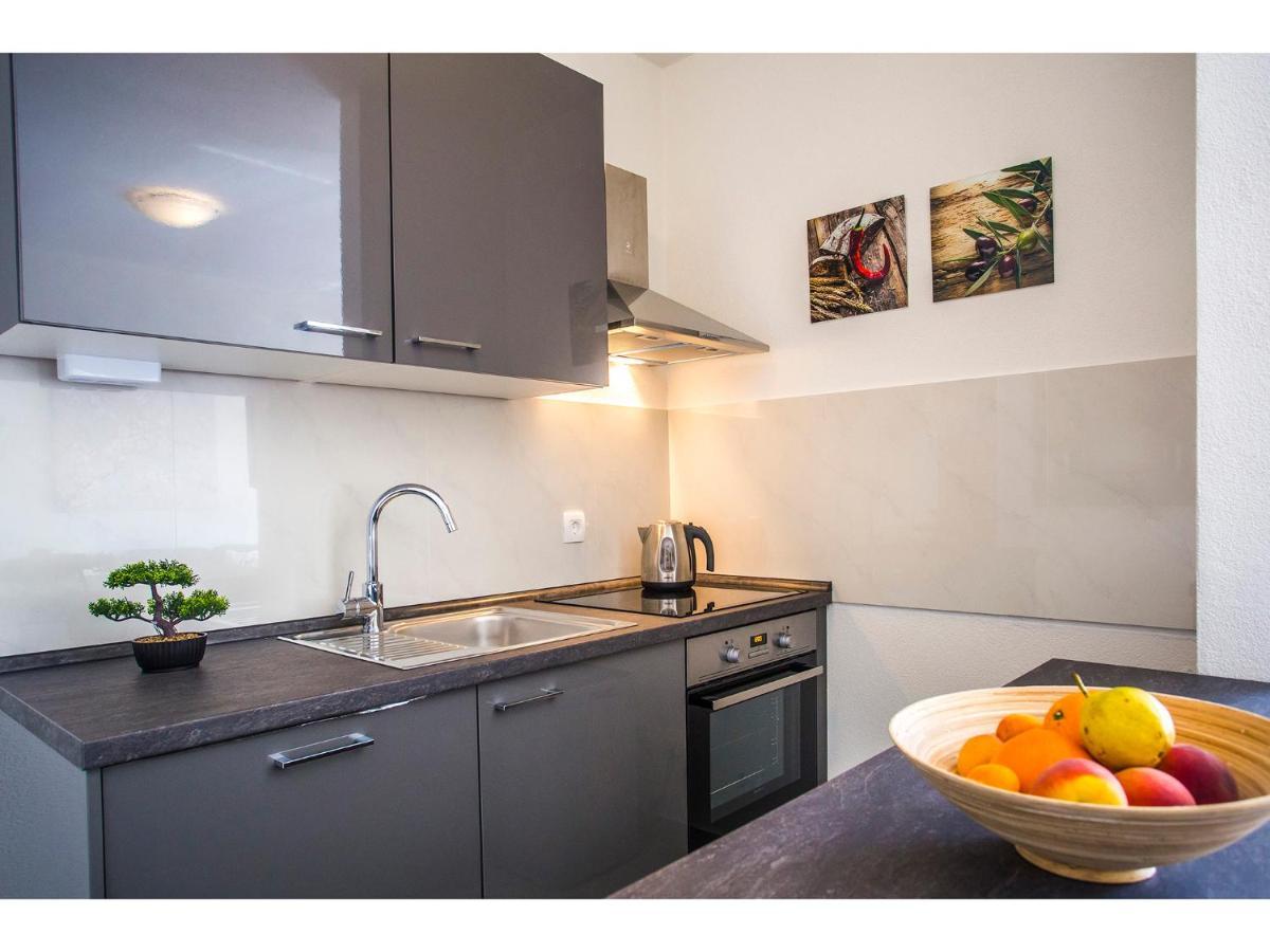Olive Tree Apartments Сплит Экстерьер фото